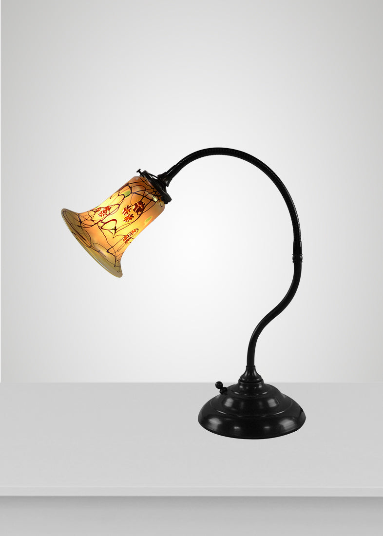 Prairie Glass Cal Poppy Trumpet 2F Ivy Table Lamp